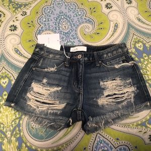 *One left * KanCan Distressed Shorts NWT